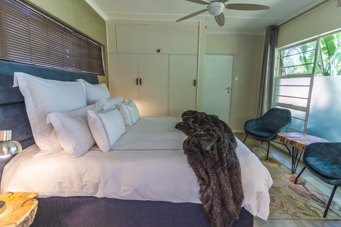 10 GARDEN SUITE | 103 King Bed