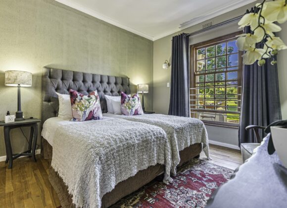 MANOR HOUSE | 102 Twin Room