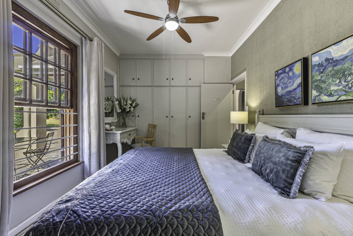 MANOR HOUSE | 101 King Room